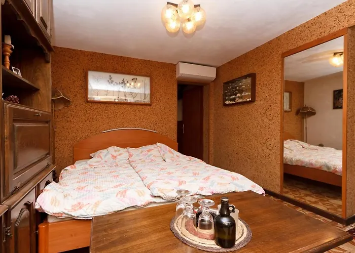 Malinska 5290b * Vantacici